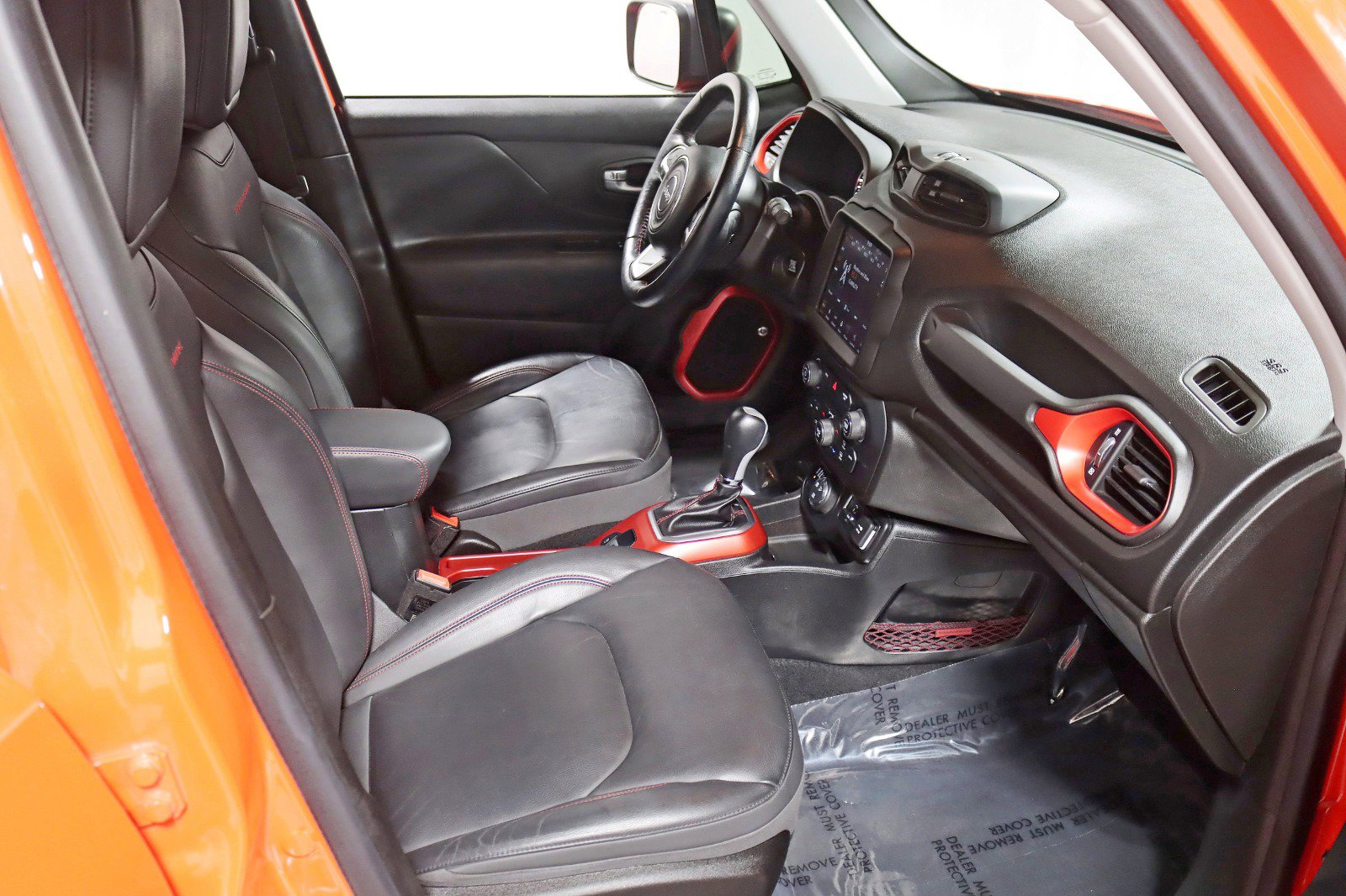 Used 2019 Jeep Renegade Trailhawk AWD/4WD image 31