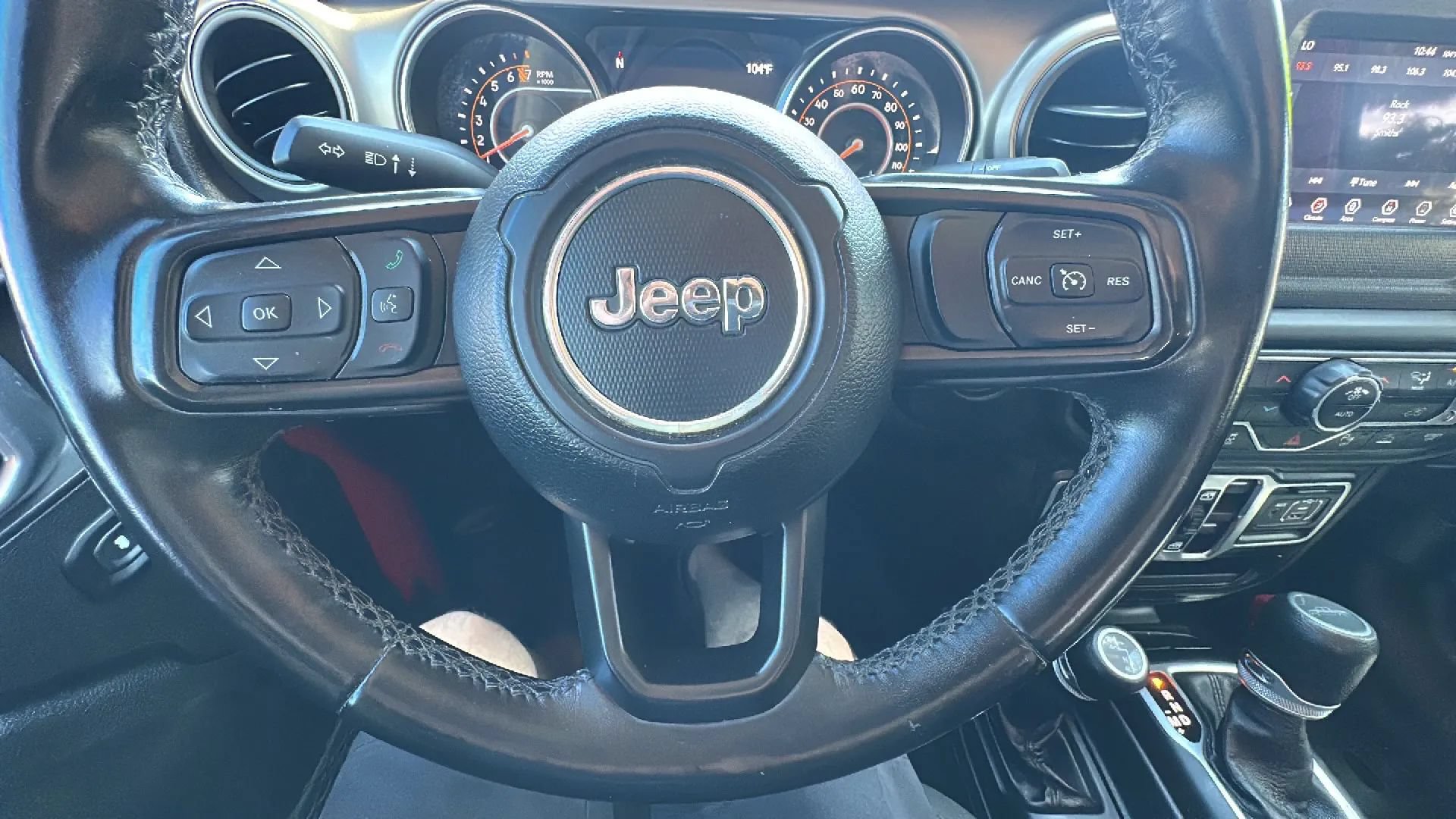 Used 2020 Jeep Gladiator Sport w/ Quick Order Package 24S AWD/4WD image 16