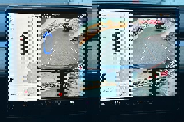 Used 2023 Tesla Model 3 Standard Range image 22