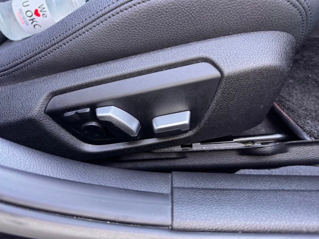 Used 2018 BMW 320i xDrive Sedan image 16