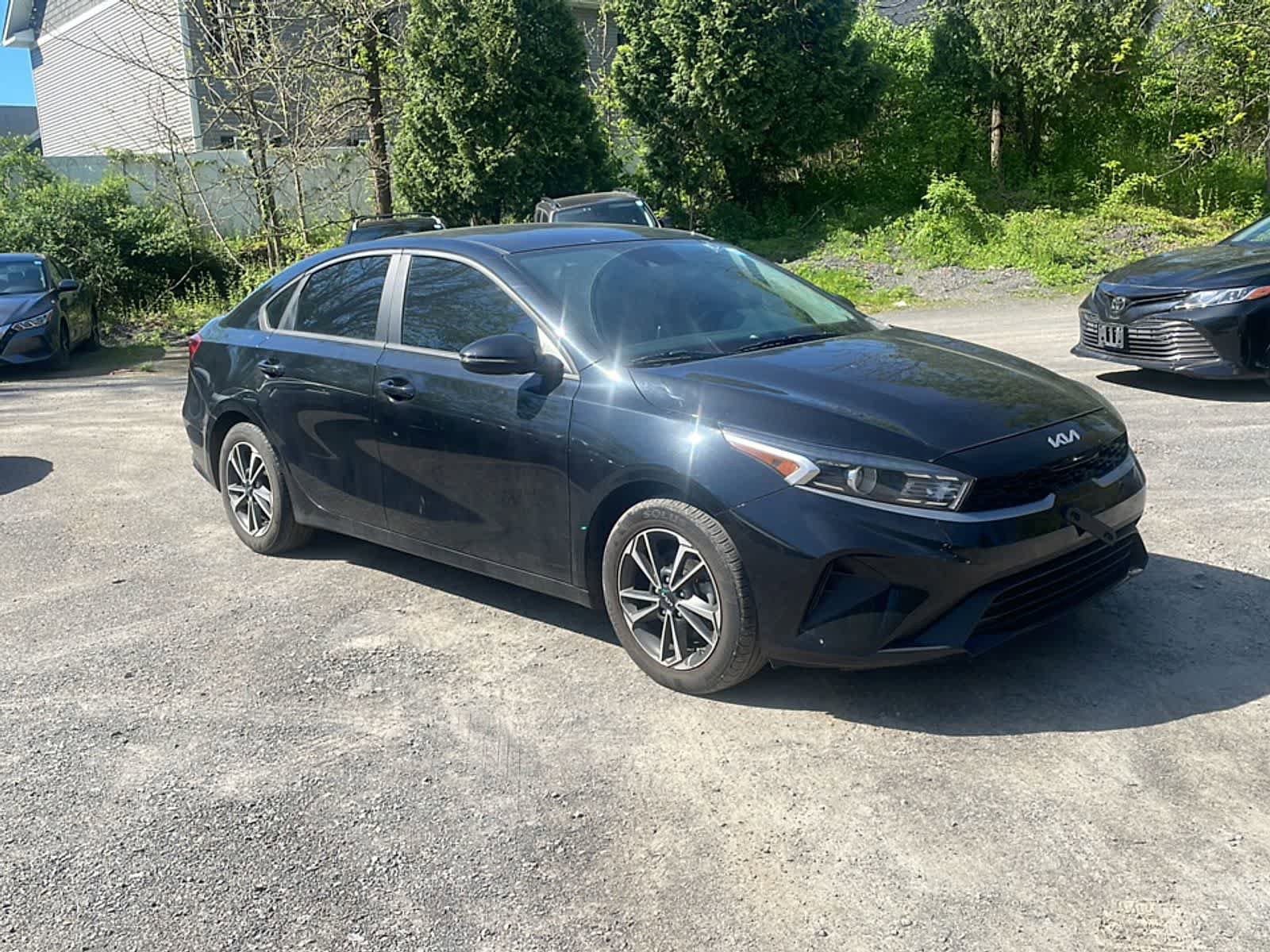 Used 2023 Kia Forte LXS w/ LXS Technology Package FWD image 9