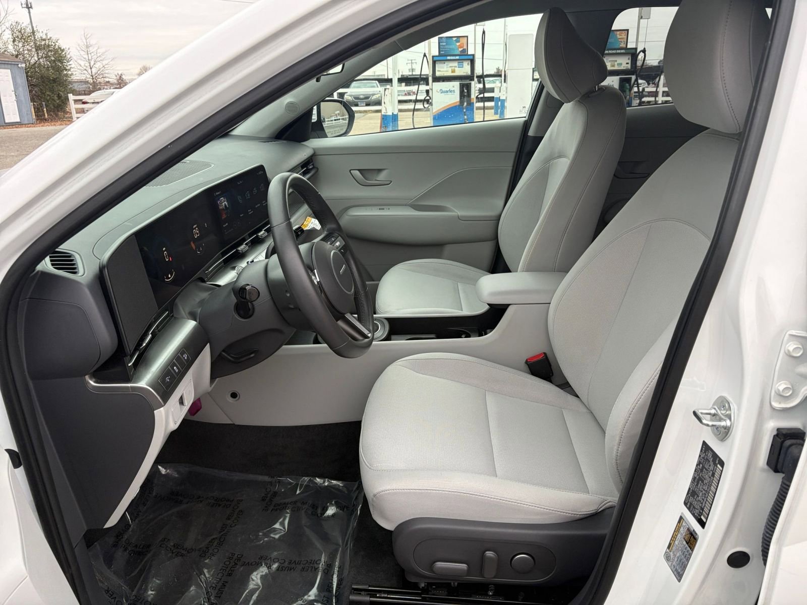 Used 2025 Hyundai Kona SEL image 27