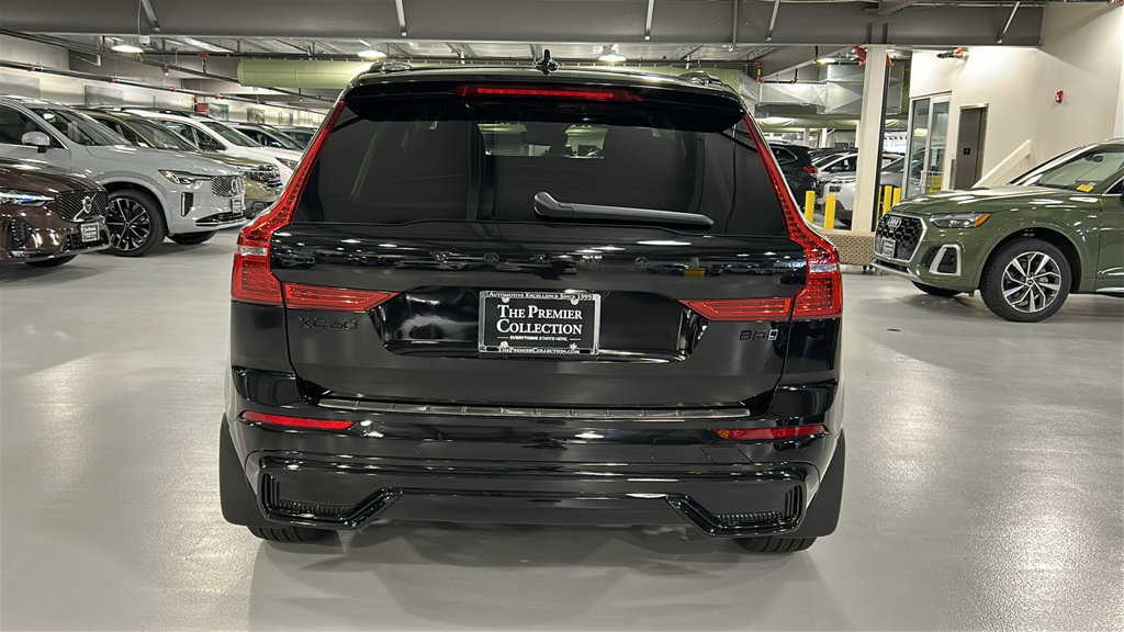 Used 2024 Volvo XC60 B5 Plus w/ Protection Package Premier AWD/4WD image 5