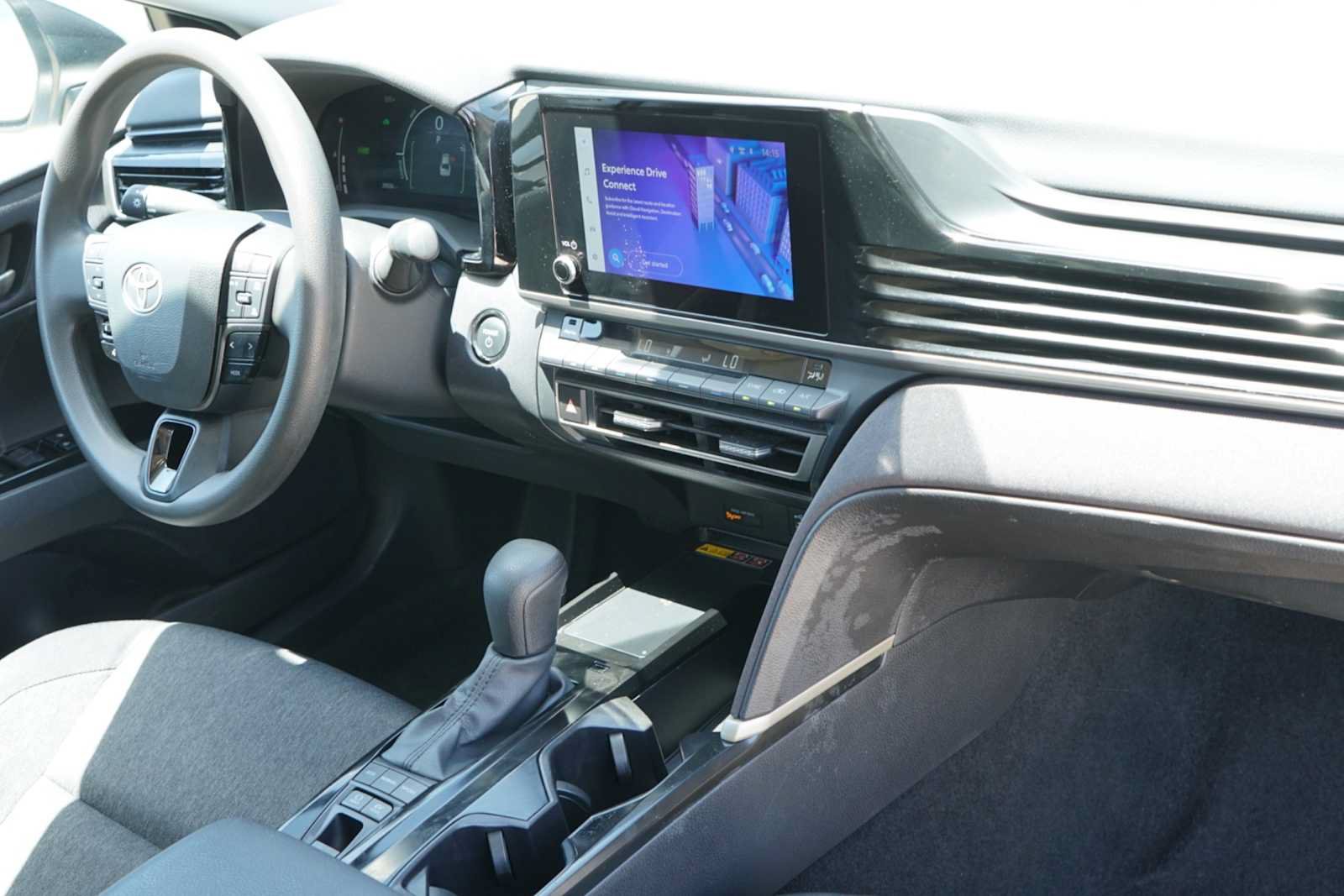 Used 2025 Toyota Camry LE FWD image 26