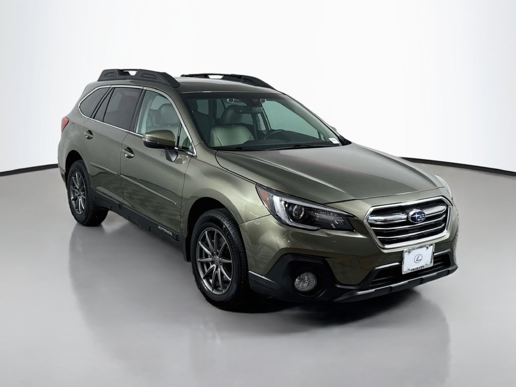 Used 2019 Subaru Outback 3.6R Limited w/ Popular Package #2 AWD/4WD image 3