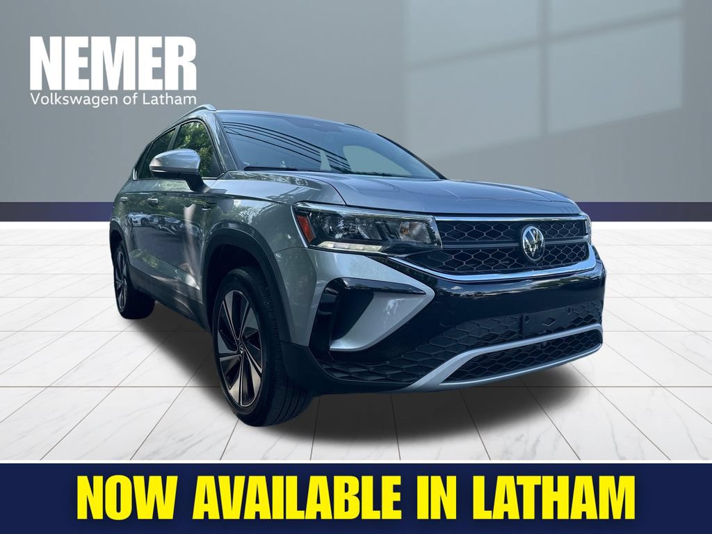 Used 2024 Volkswagen Taos SE AWD/4WD image 5