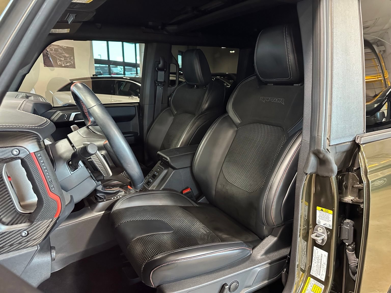 Used 2024 Ford Bronco Raptor w/ Interior Carbon Fiber Pack 6 AWD/4WD image 12