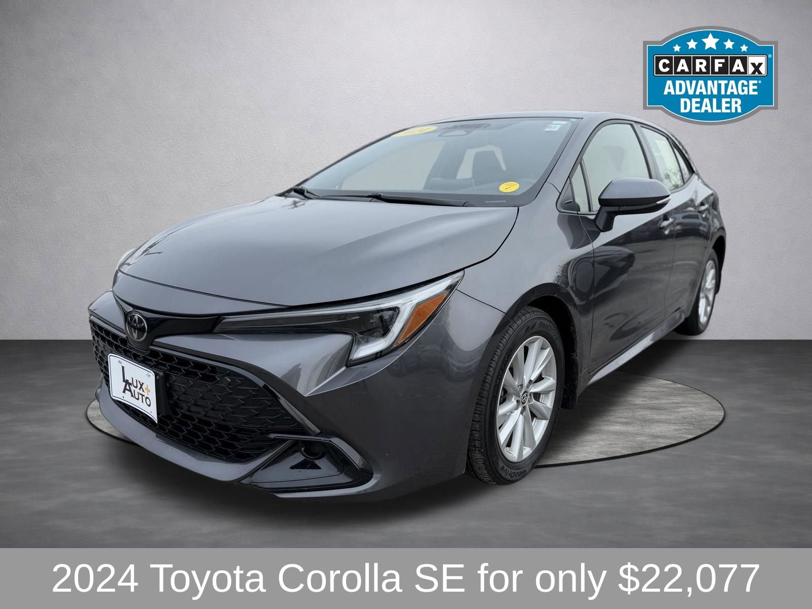 Used 2024 Toyota Corolla SE w/ SE Package FWD image 8