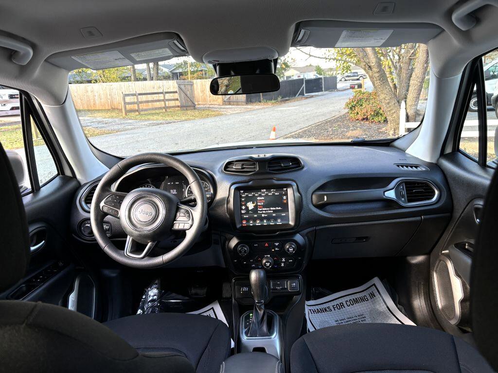 Used 2022 Jeep Renegade Sport w/ Sport Appearance Group image 13
