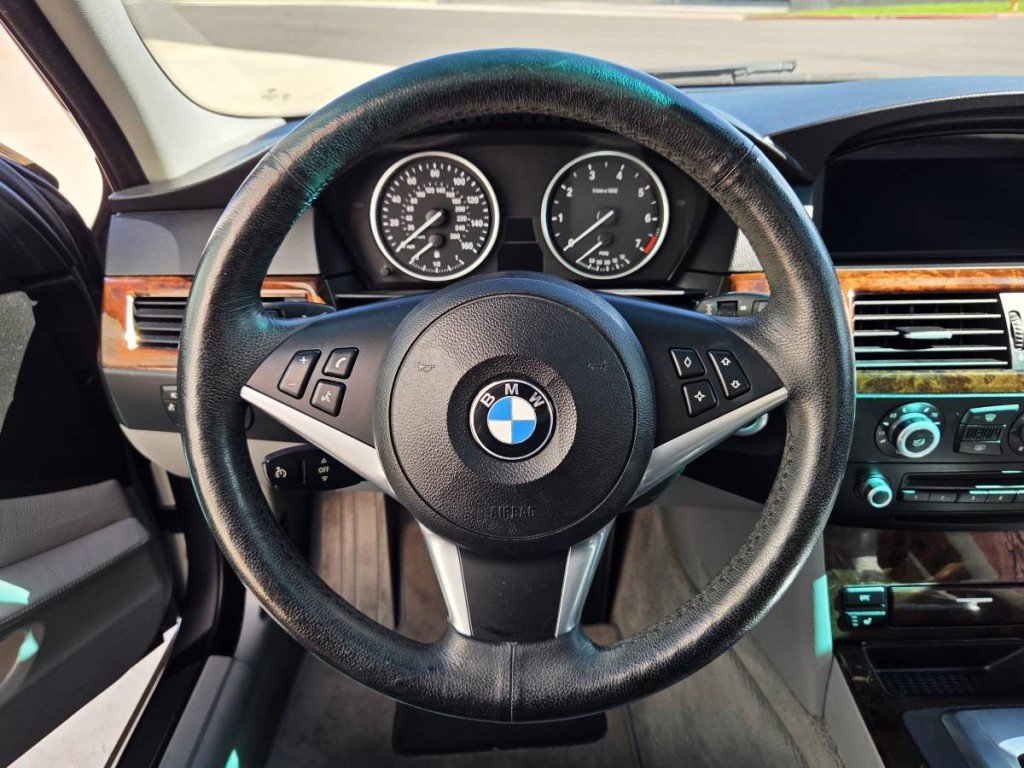 Used 2008 BMW 550i Sedan RWD image 20