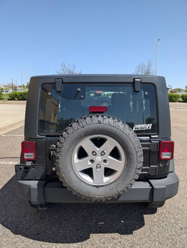 Used 2012 Jeep Wrangler Rubicon w/ PWR Convenience Group image 6