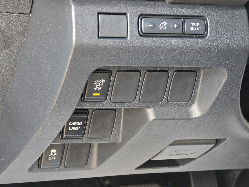 New 2026 Nissan Frontier SV image 6
