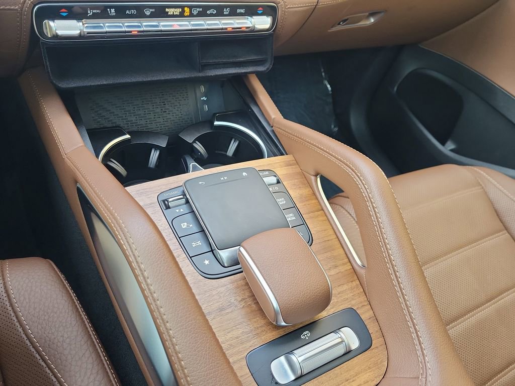 Used 2024 Mercedes-Benz GLS 450 4MATIC image 19