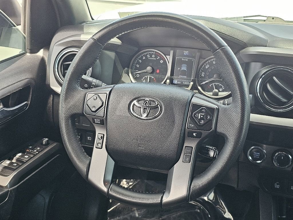 Used 2022 Toyota Tacoma TRD Sport w/ Technology Package AWD/4WD image 32