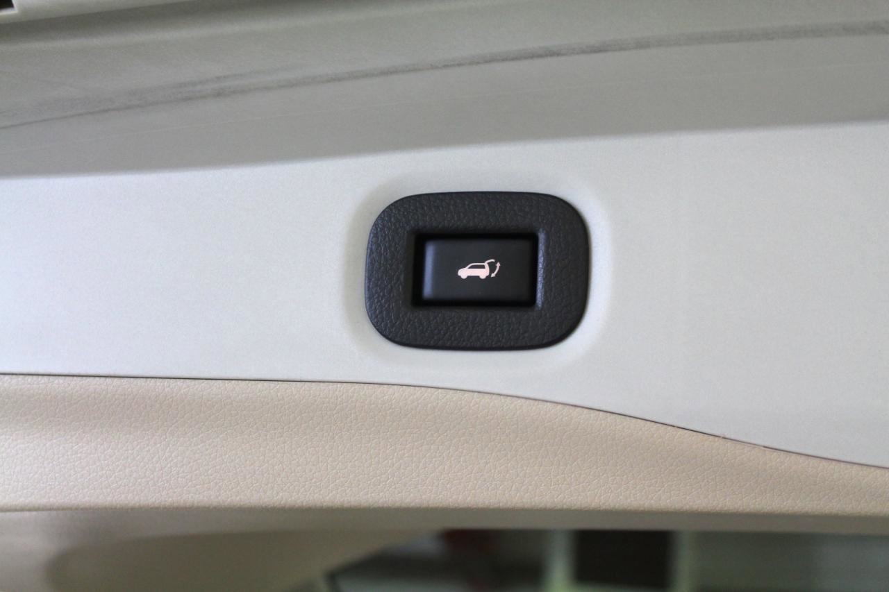 Used 2015 Nissan Rogue SL w/ SL Premium Package AWD/4WD image 31