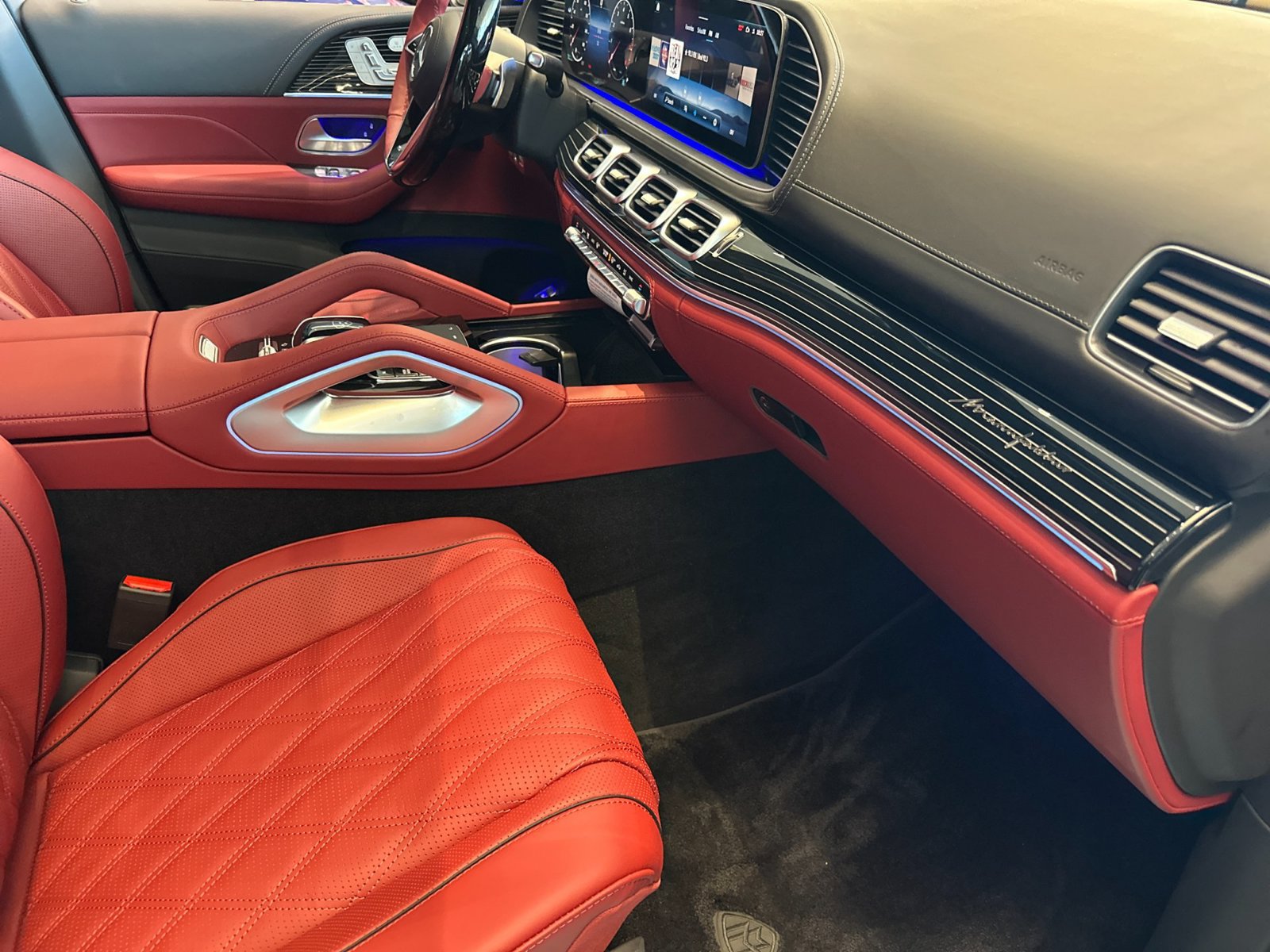 New 2026 Mercedes-Benz Maybach GLS 600 4MATIC image 16