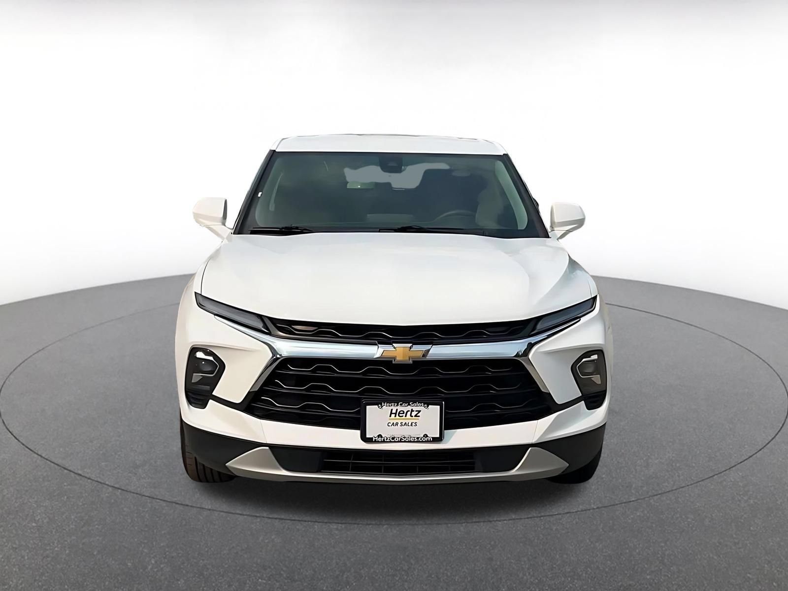 Used 2025 Chevrolet Blazer LT FWD image 4