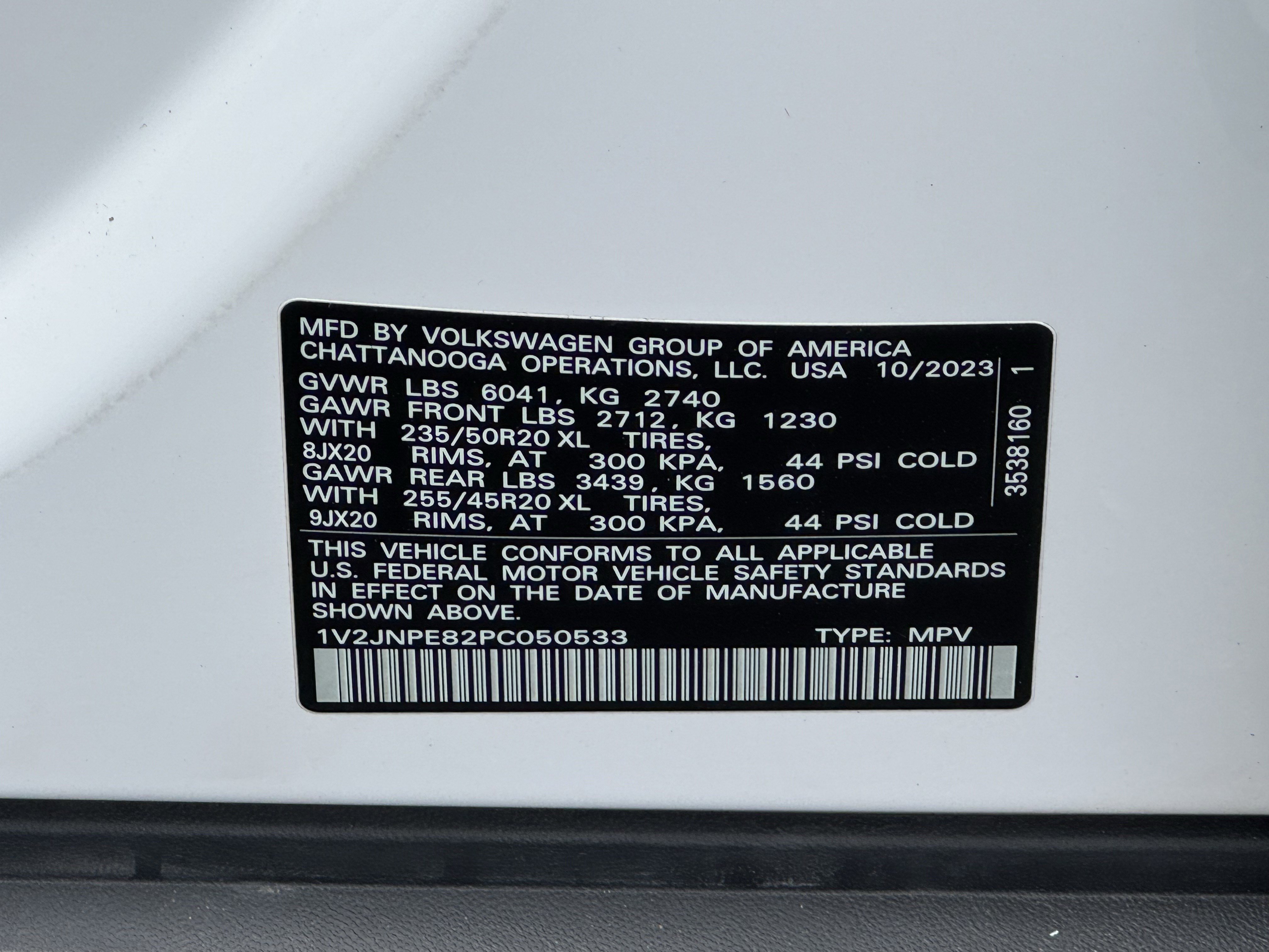 Certified 2023 Volkswagen ID.4 Pro S Plus AWD/4WD image 38