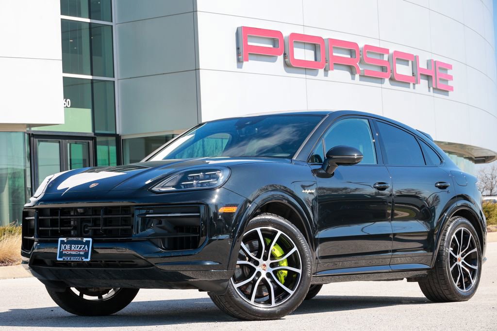 Certified 2025 Porsche Cayenne E-Hybrid Coupe image 6