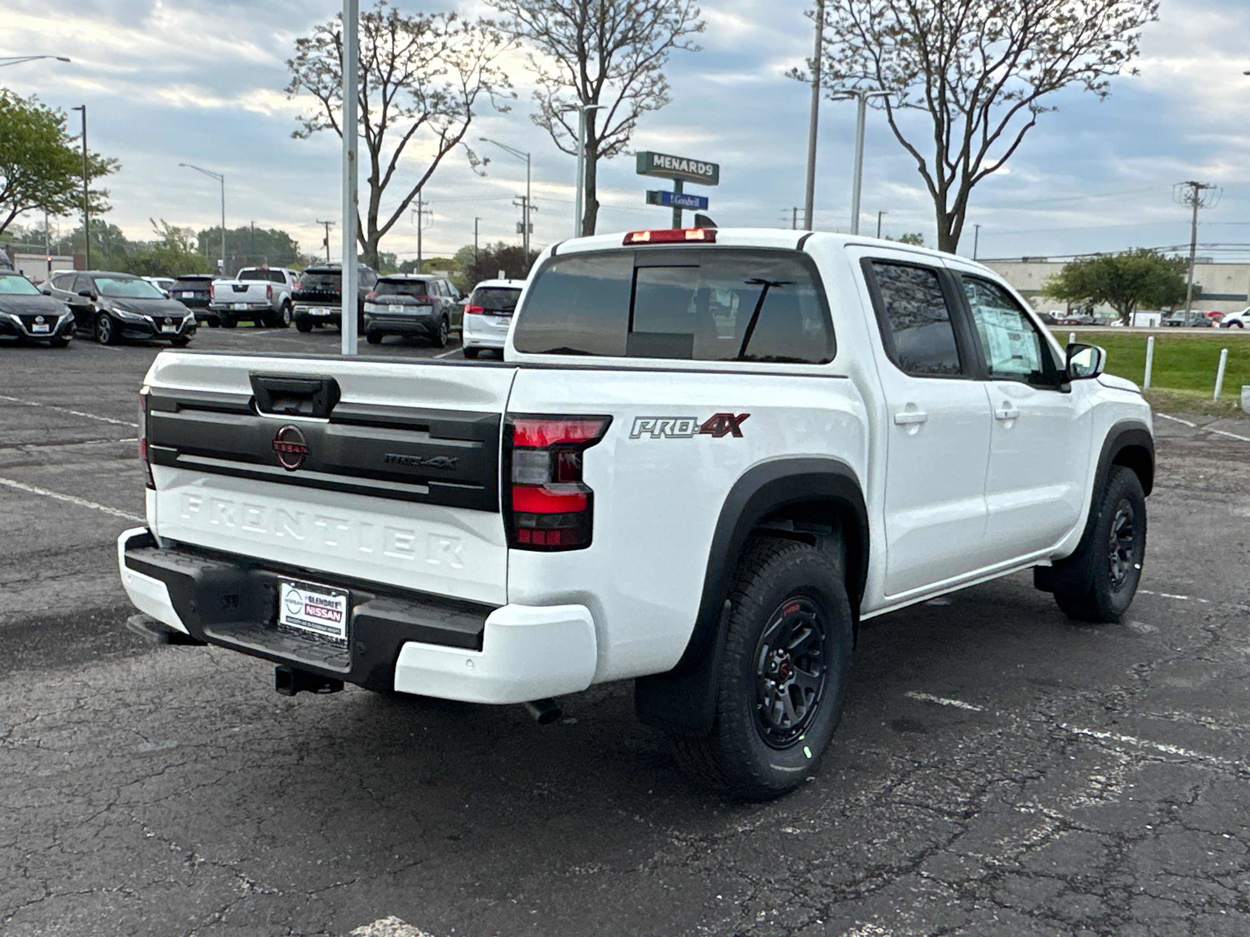 New 2026 Nissan Frontier PRO-4X w/ Tow Package AWD/4WD image 4