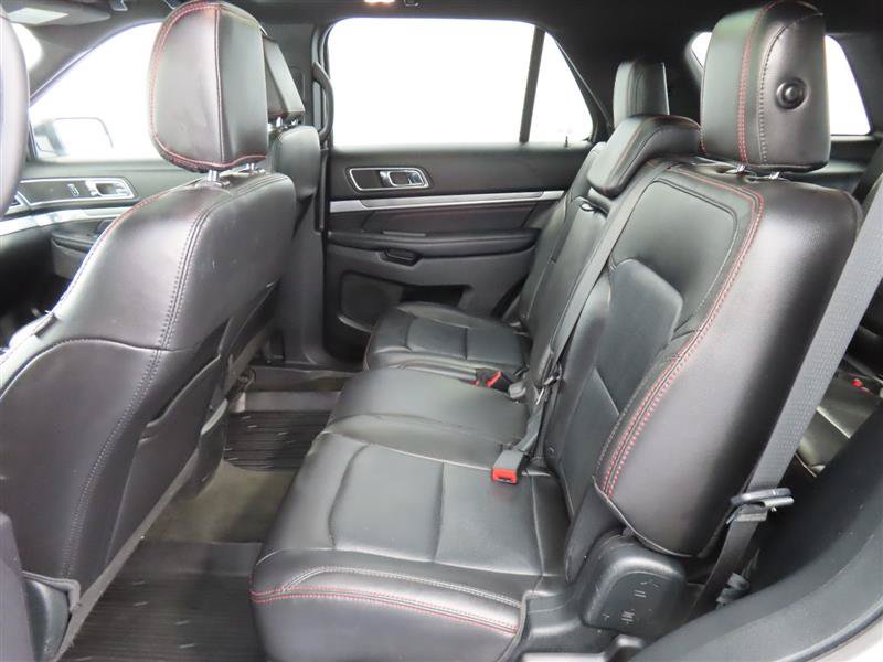 Used 2018 Ford Explorer Sport AWD/4WD image 35