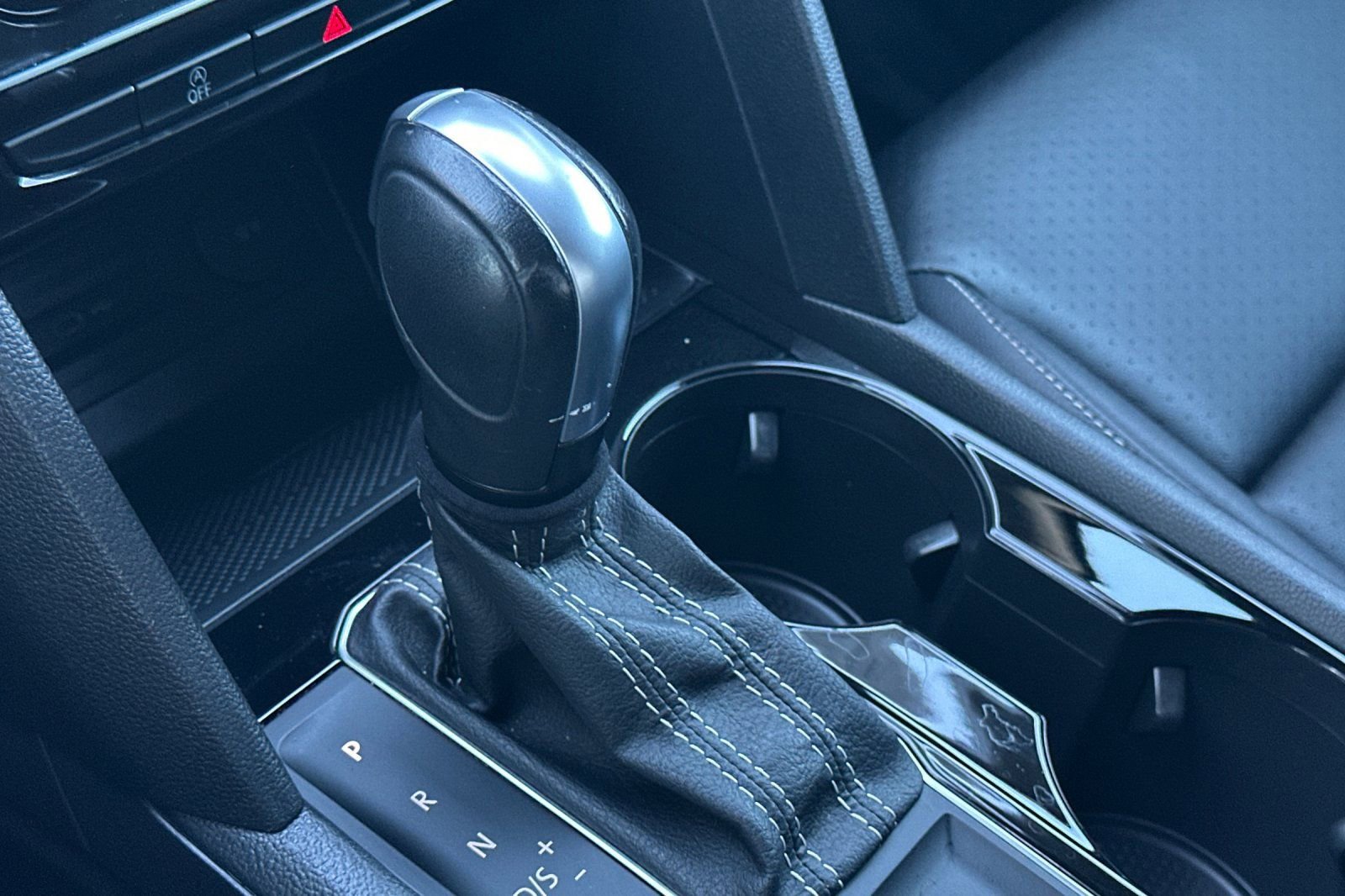 Used 2023 Volkswagen Atlas SE image 22