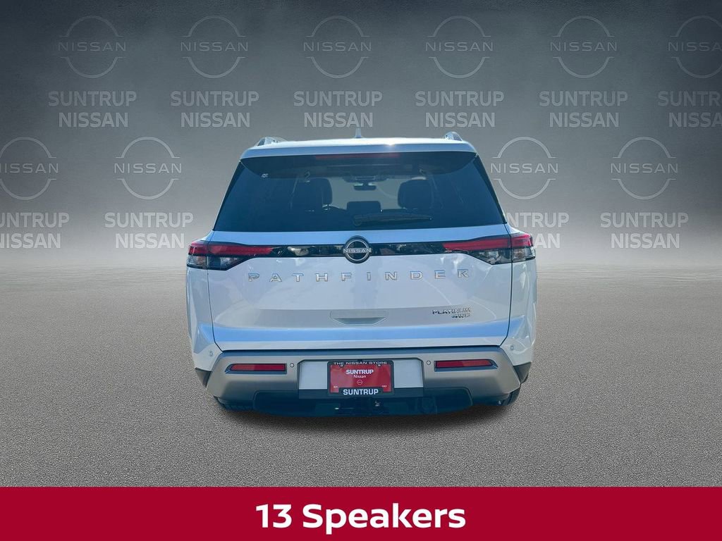 New 2025 Nissan Pathfinder Platinum w/ Cargo Package image 15