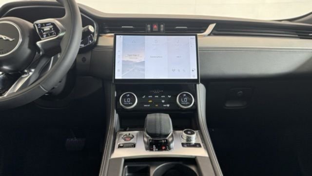 New 2026 Jaguar F-PACE R-Dynamic S AWD/4WD image 21