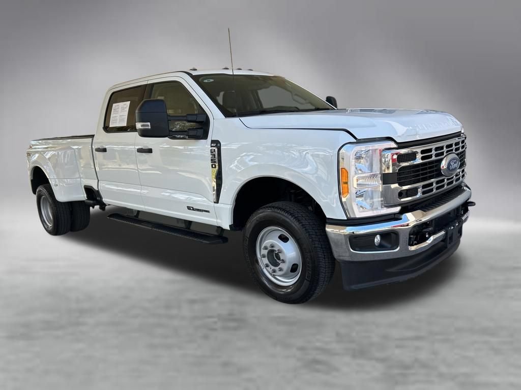 Used 2025 Ford F350 XLT w/ FX4 Off-Road Package AWD/4WD video 2