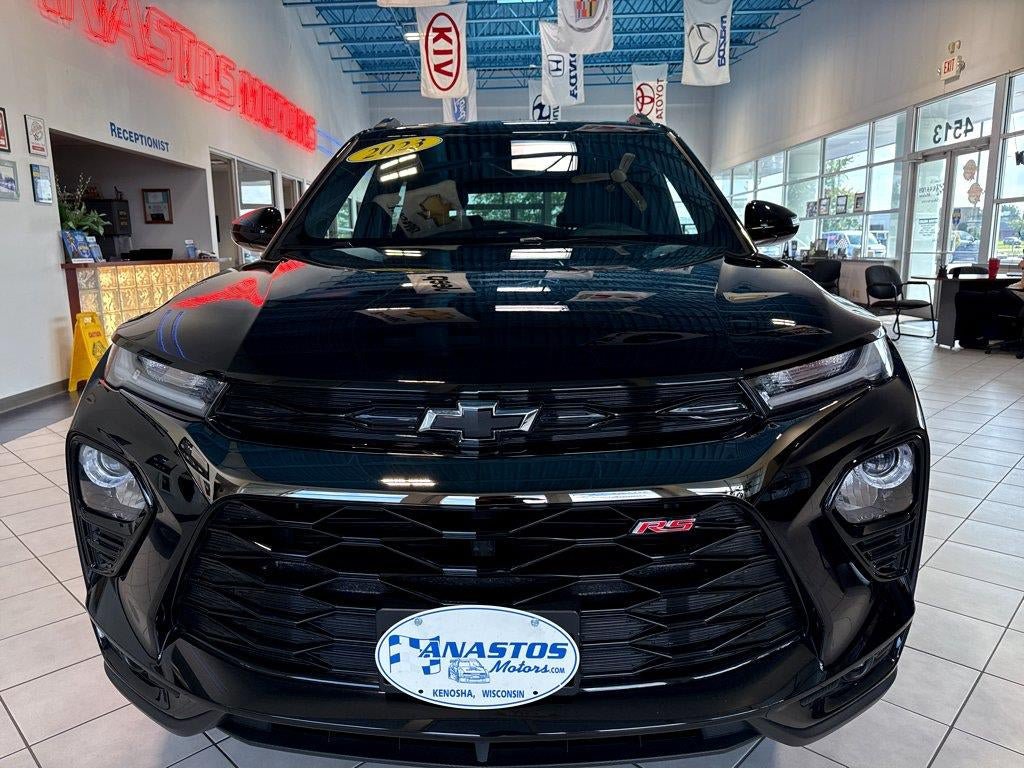 Used 2023 Chevrolet TrailBlazer RS w/ Technology Package AWD/4WD image 2