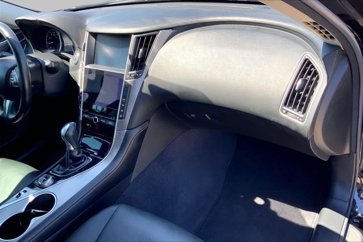 Used 2017 INFINITI Q50 2.0t RWD image 18