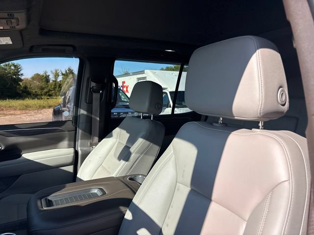 Used 2022 Chevrolet Tahoe Z71 w/ Z71 Off-Road Package AWD/4WD image 9