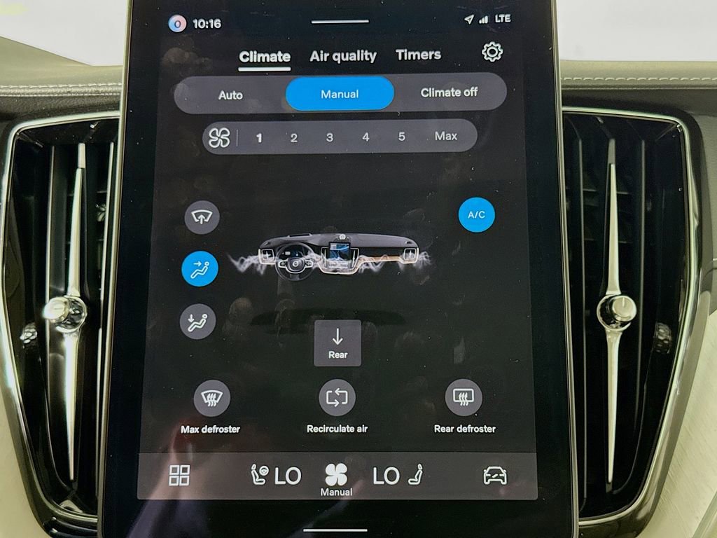 Certified 2026 Volvo XC60 B5 Ultra w/ Protection Package Premier image 16