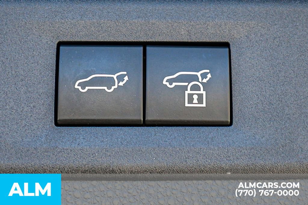 Used 2025 Toyota Crown Signia image 25