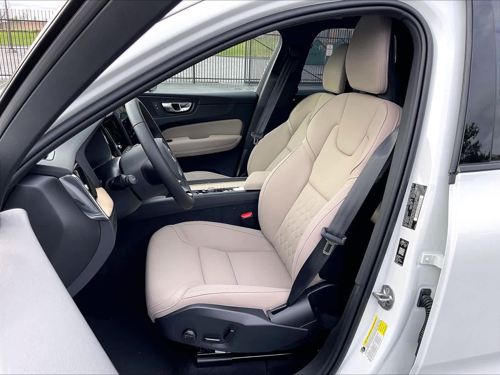 New 2026 Volvo XC60 B5 Plus w/ Protection Package Premier AWD/4WD image 11