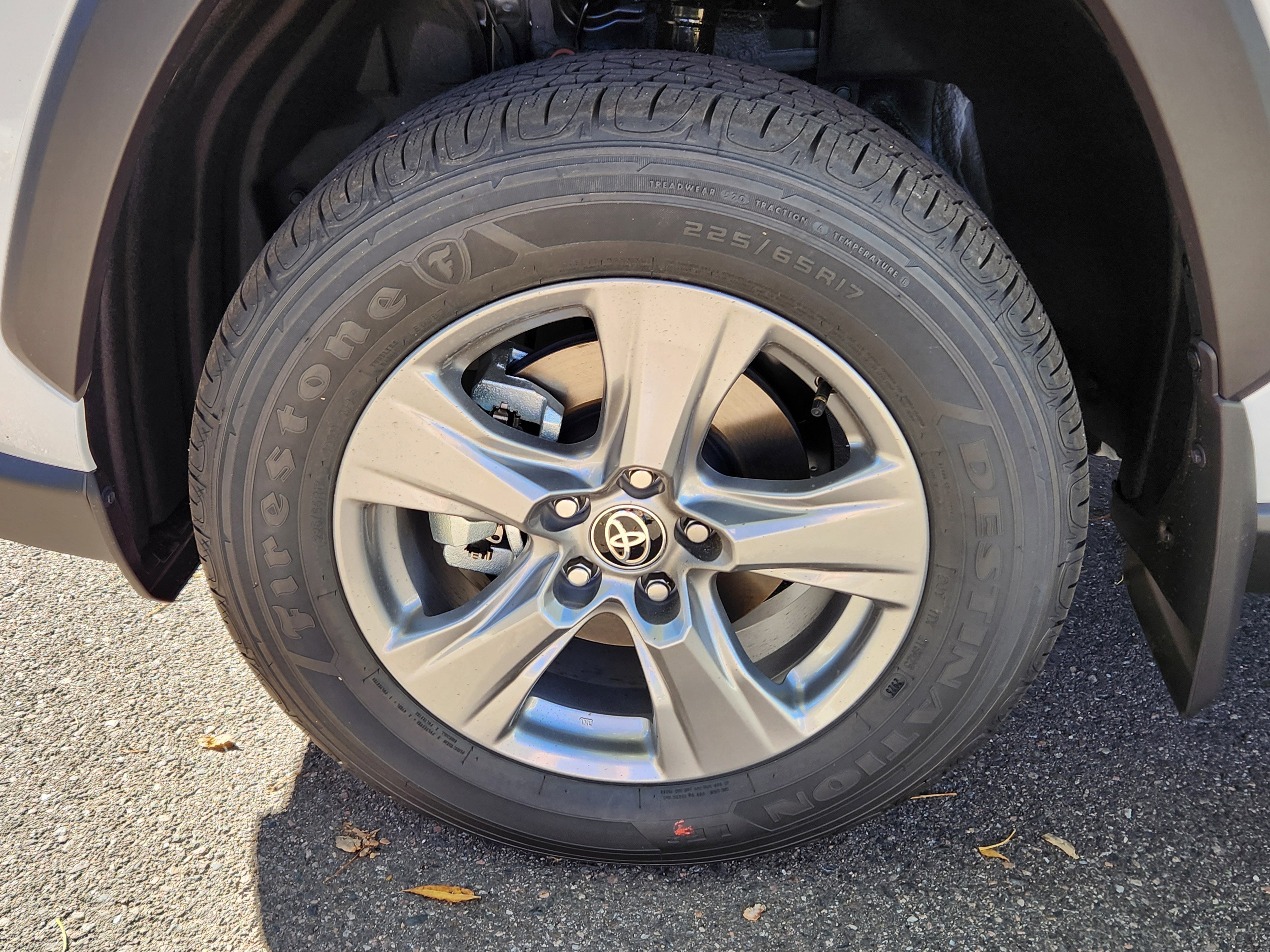 Certified 2025 Toyota RAV4 XLE image 17