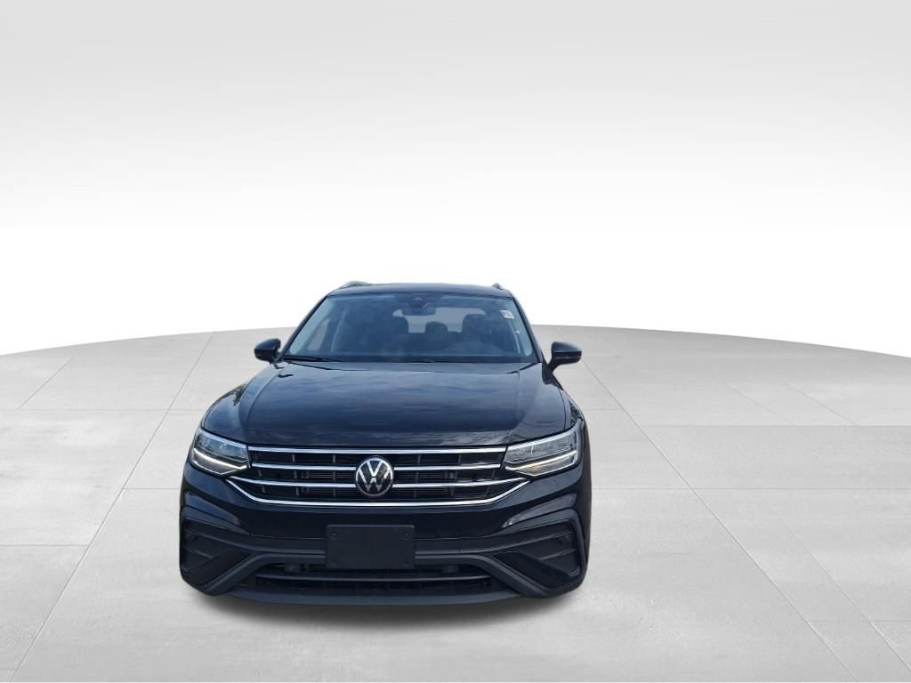 Used 2024 Volkswagen Tiguan SE AWD/4WD image 5