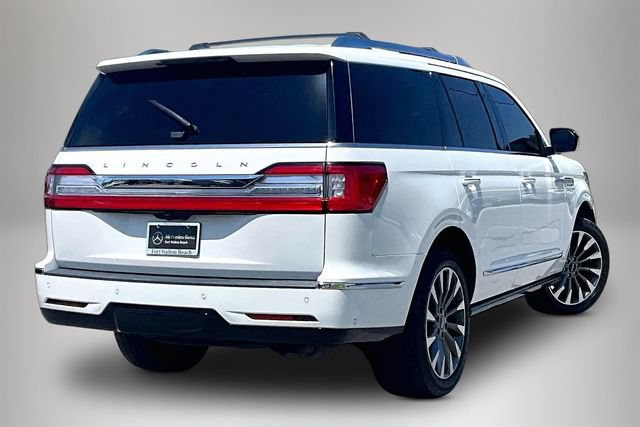 Used 2021 Lincoln Navigator Reserve w/ Luxury Package AWD/4WD image 4