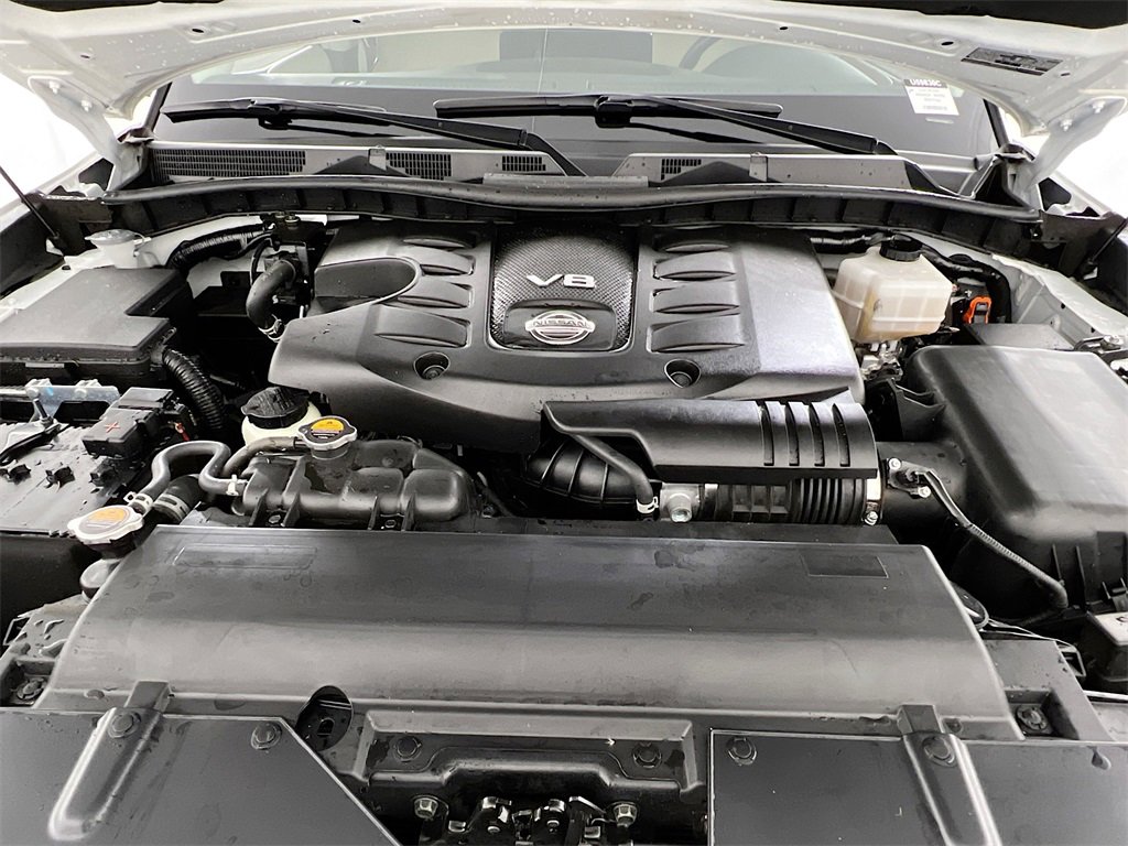 Used 2024 Nissan Armada SL w/ Captain's Chairs Package image 32