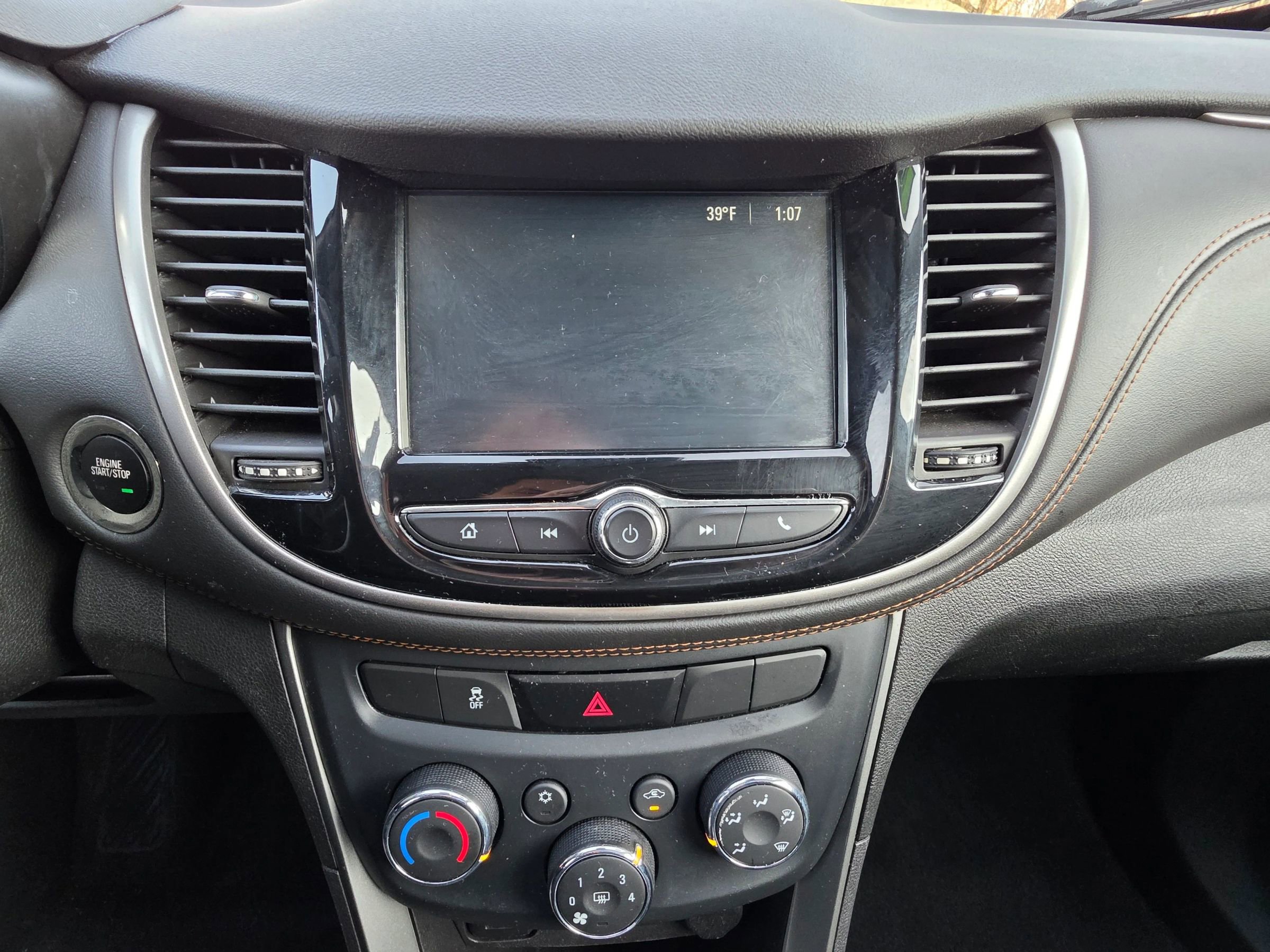 Used 2017 Chevrolet Trax LT w/ LT Convenience Package image 22