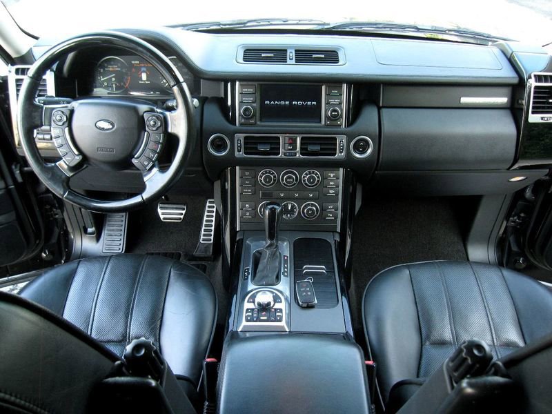 Used 2012 Land Rover Range Rover Supercharged w/ Silver Pack image 15