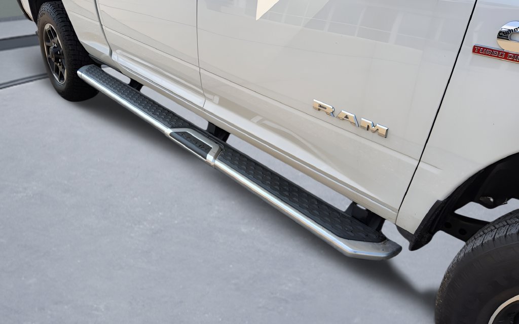 Used 2025 RAM 3500 Laramie AWD/4WD image 47