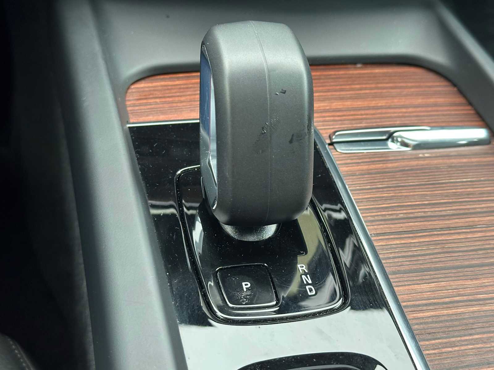 Certified 2025 Volvo S60 B5 Plus image 30