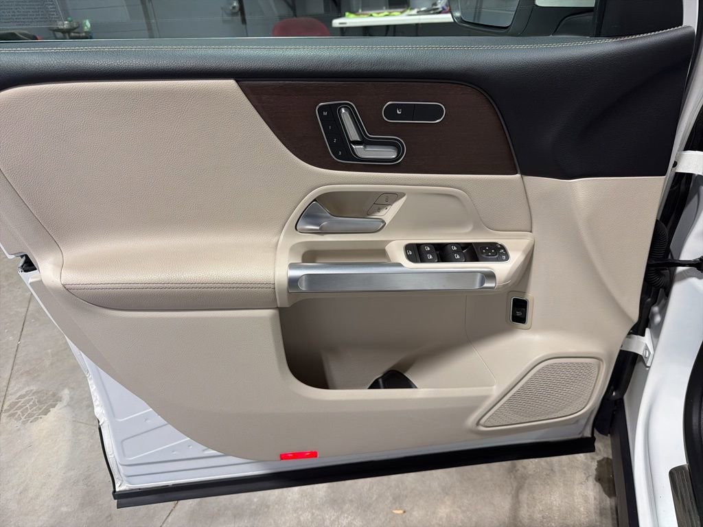 Used 2023 Mercedes-Benz GLB 250 GLB 250 image 9