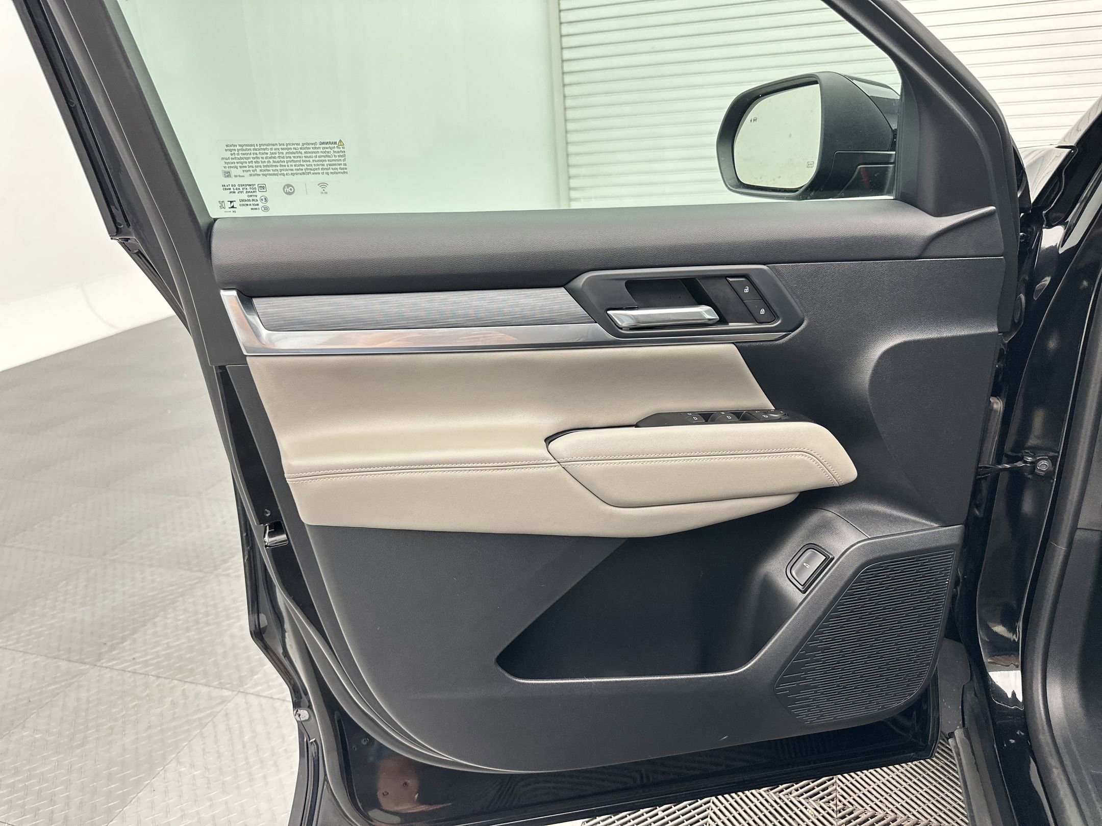 Certified 2025 GMC Terrain Elevation w/ Elevation Premium Package AWD/4WD image 21