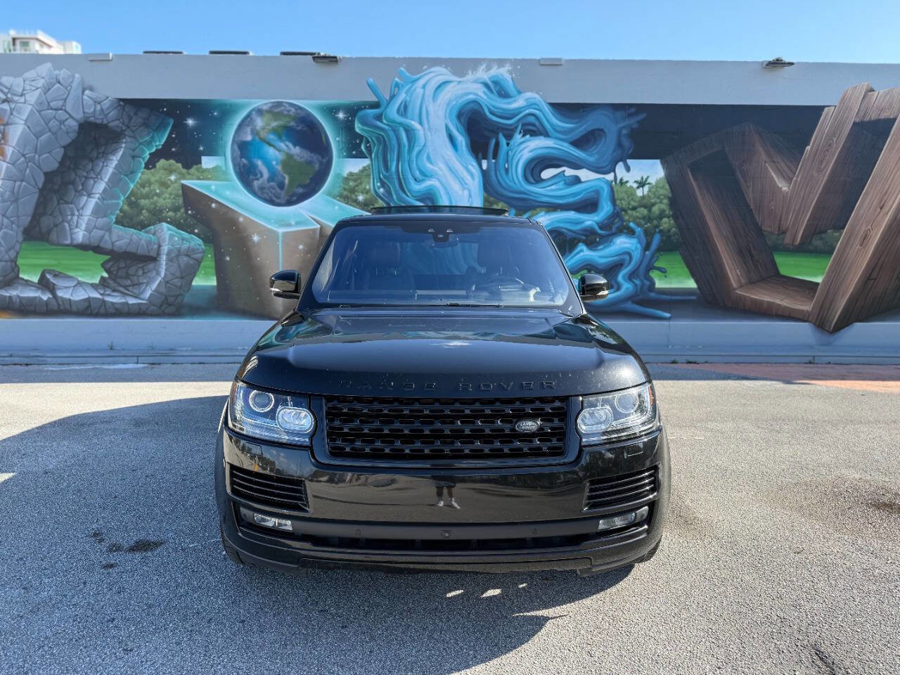 Used 2017 Land Rover Range Rover Supercharged image 3
