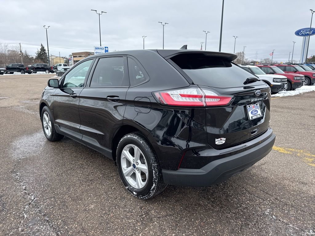Used 2021 Ford Edge SE image 6