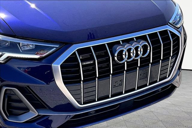 Used 2025 Audi Q3 2.0T Premium w/ Convenience Package AWD/4WD image 30