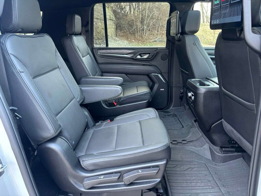 Used 2024 GMC Yukon XL Denali w/ Advanced Technology Package image 22