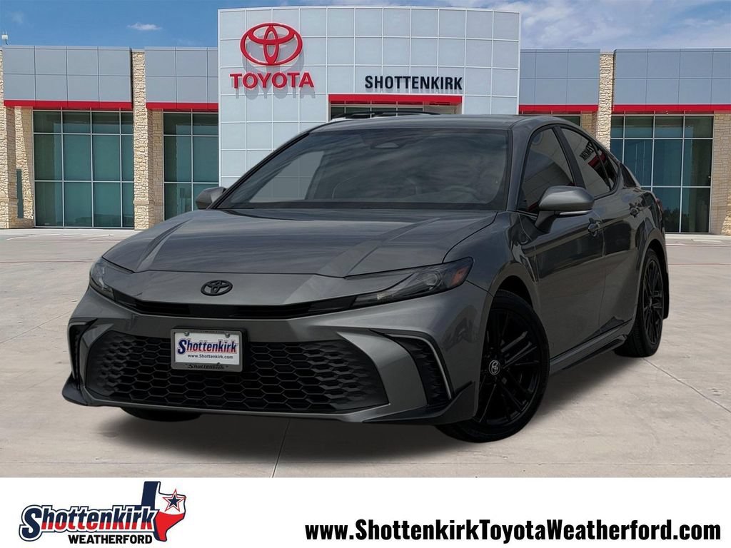 Used 2025 Toyota Camry SE w/ Convenience Package FWD image 1